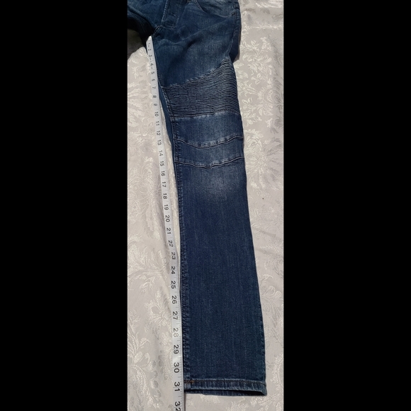 Stylish Motto Jeans - Picture 16 of 16
